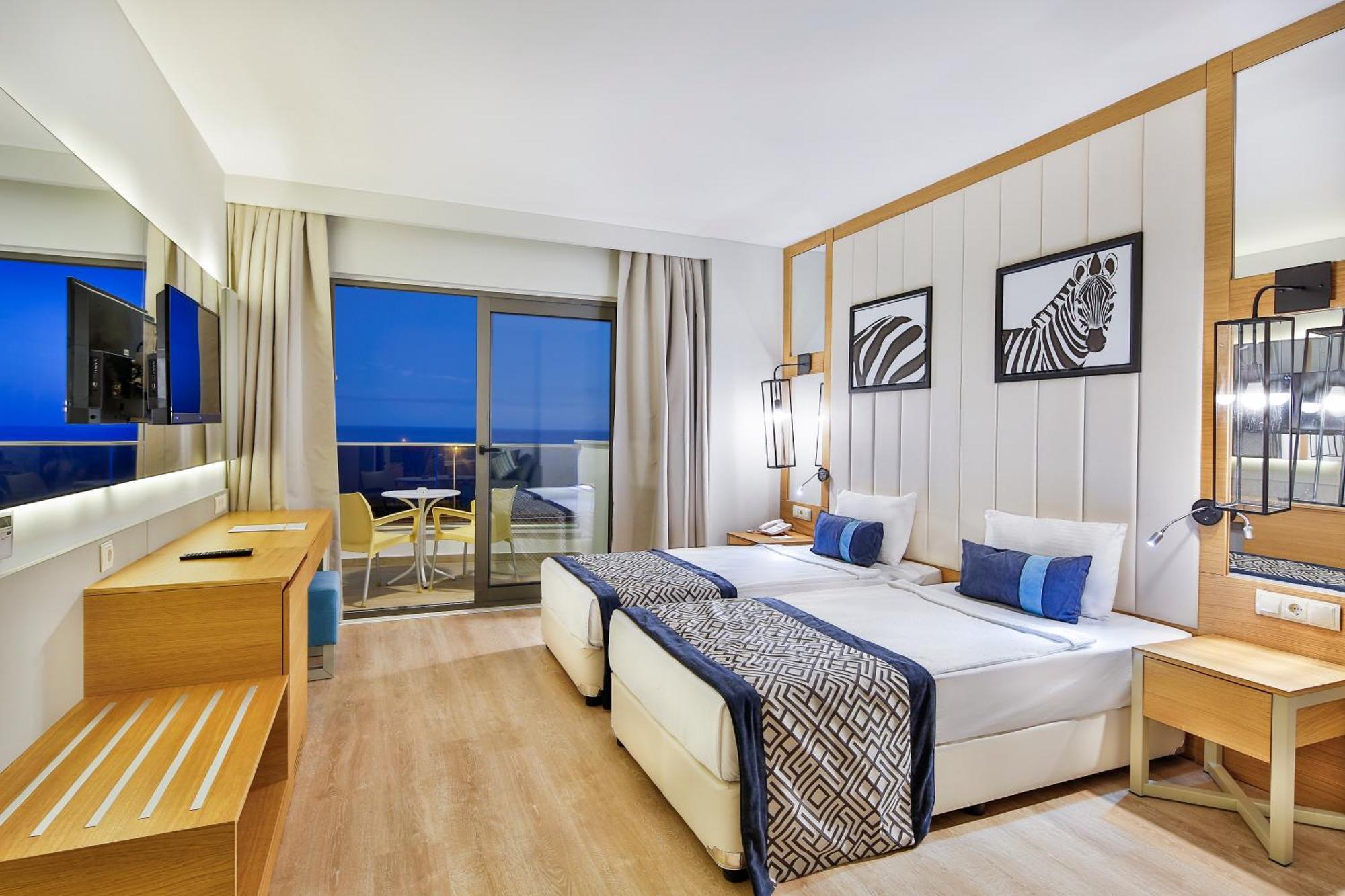Calido Maris Hotel Ultra All Inclusive Kizilot Exterior photo